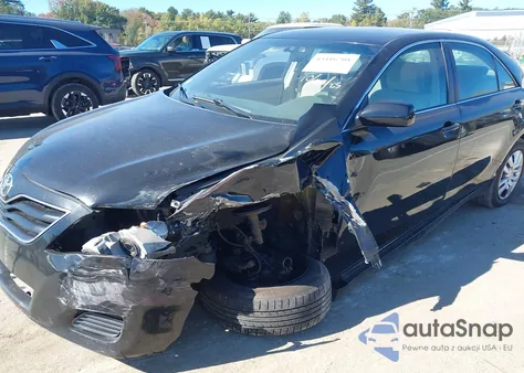 2011 Toyota Camry Le z USA, uszkodzony, nr VIN 4T4BF3EK9BR128933